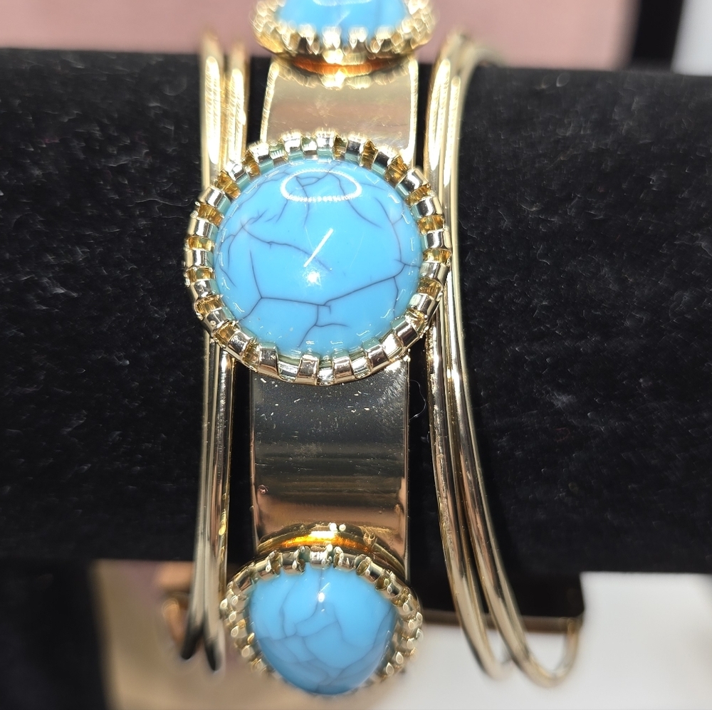 Chic Gold and Turquoise Type Bracelet Cuff